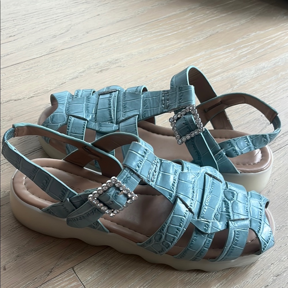 Aerosoles blue fisherman sandals